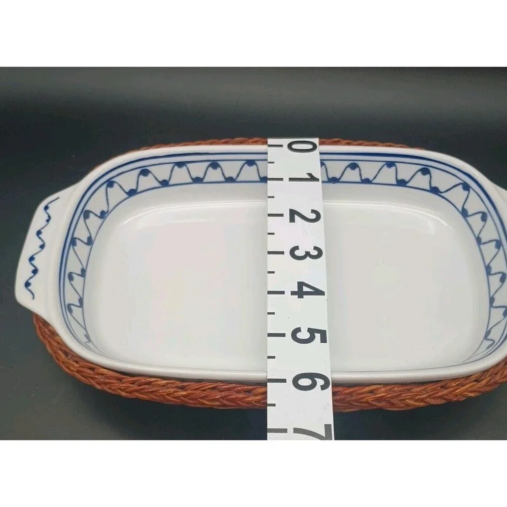 Vtg Hand Painted Blue & White Casserole Dish Wicker Holder
